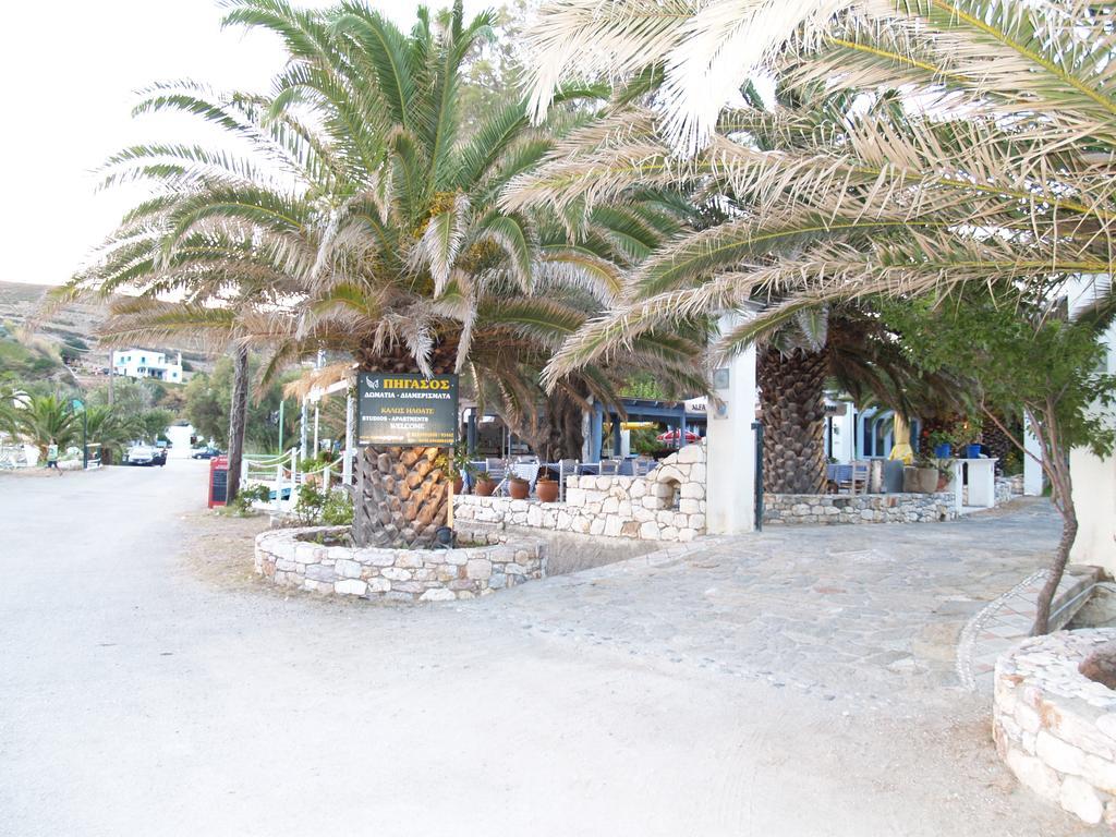 Pegasus Studios & Apartments Skyros Exterior photo
